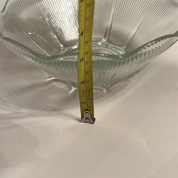 Vintage Glass Serving Bowl Centerpiece - Picture 7 of 10